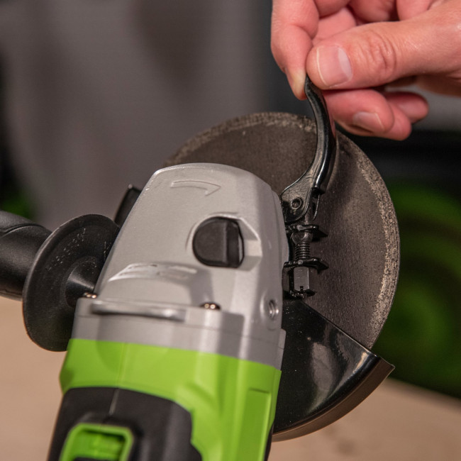 Угловая шлифовальная машина аккумуляторная Greenworks 24V GD24AG (1АКБx5Ач и ЗУ) 3200207CUG фото-6