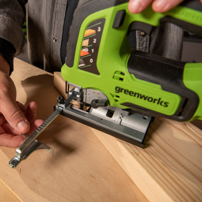 Лобзик аккумуляторный Greenworks 24V GD24JS120 (1хАКБ2Ач и ЗУ) фото-3 Лобзик аккумуляторный Greenworks 24V GD24JS120 (1хАКБ2Ач и ЗУ) фото-3