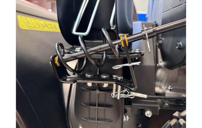 Снегоуборщик бензиновый RATO RT0724 (209 см. куб., 61 см, 6 вперед/2 назад, ручной старт, фара, подогрев ручек) фото-6