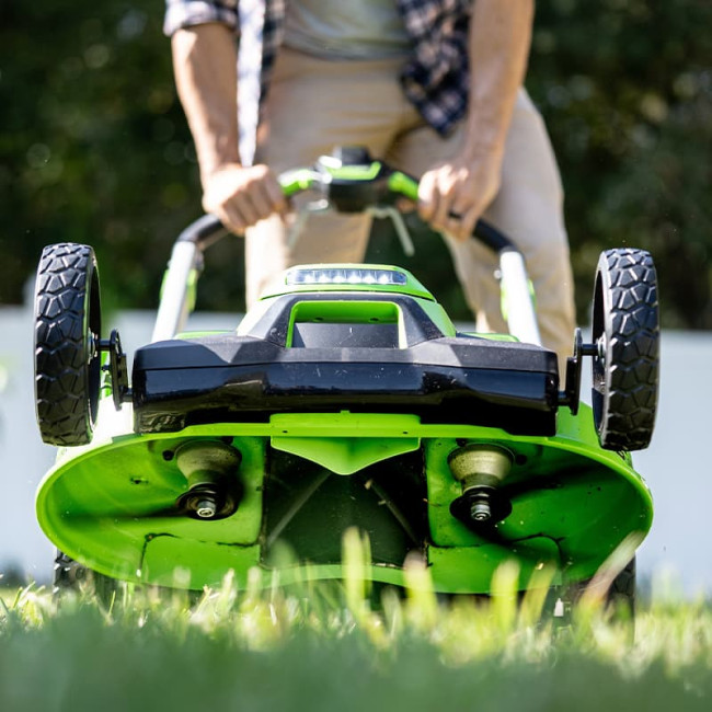 Газонокосилка аккумуляторная Greenworks 60V GD60LM61 (без АКБ и ЗУ) 61 см, самоходная, бесщеточная фото-2