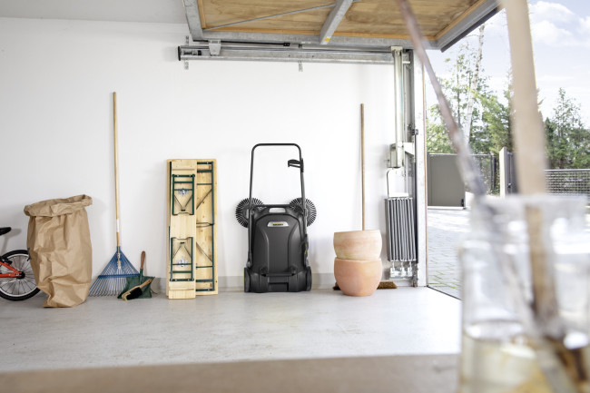 Ручная подметальная машина Karcher S 4 Twin Go!Further  фото-3