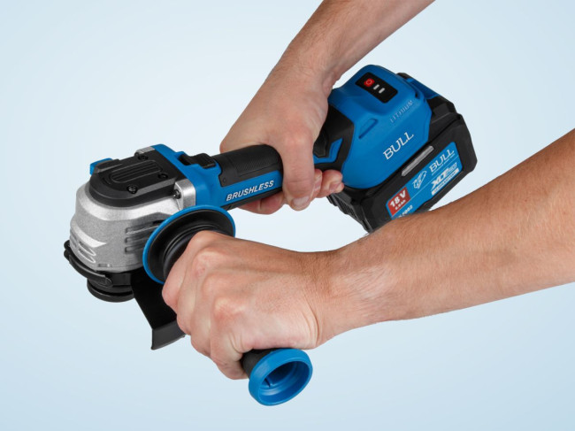 Аккум. углошлифмашина BULL CSG 1812-1 SR Xcase XLTpro 2 АКБx6 Ач БЕСЩЕТ, Безредукторный тип 1333998 фото-3