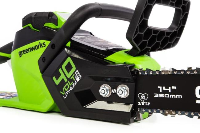 Цепная пила аккумуляторная Greenworks 40V GD40CS15 (4 Ач АКБ и ЗУ) 35см Цепная пила аккумуляторная Greenworks 40V GD40CS15 (4 Ач АКБ и ЗУ) 35см