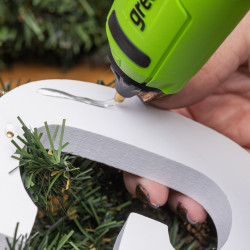 Пистолет клеевой аккумуляторный Greenworks G24GLG (1АКБх2Ач и ЗУ) 3502207CUA - фото2