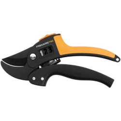 Секатор контактный FISKARS P83 PowerStep с храповым механизмом 1000575 - фото